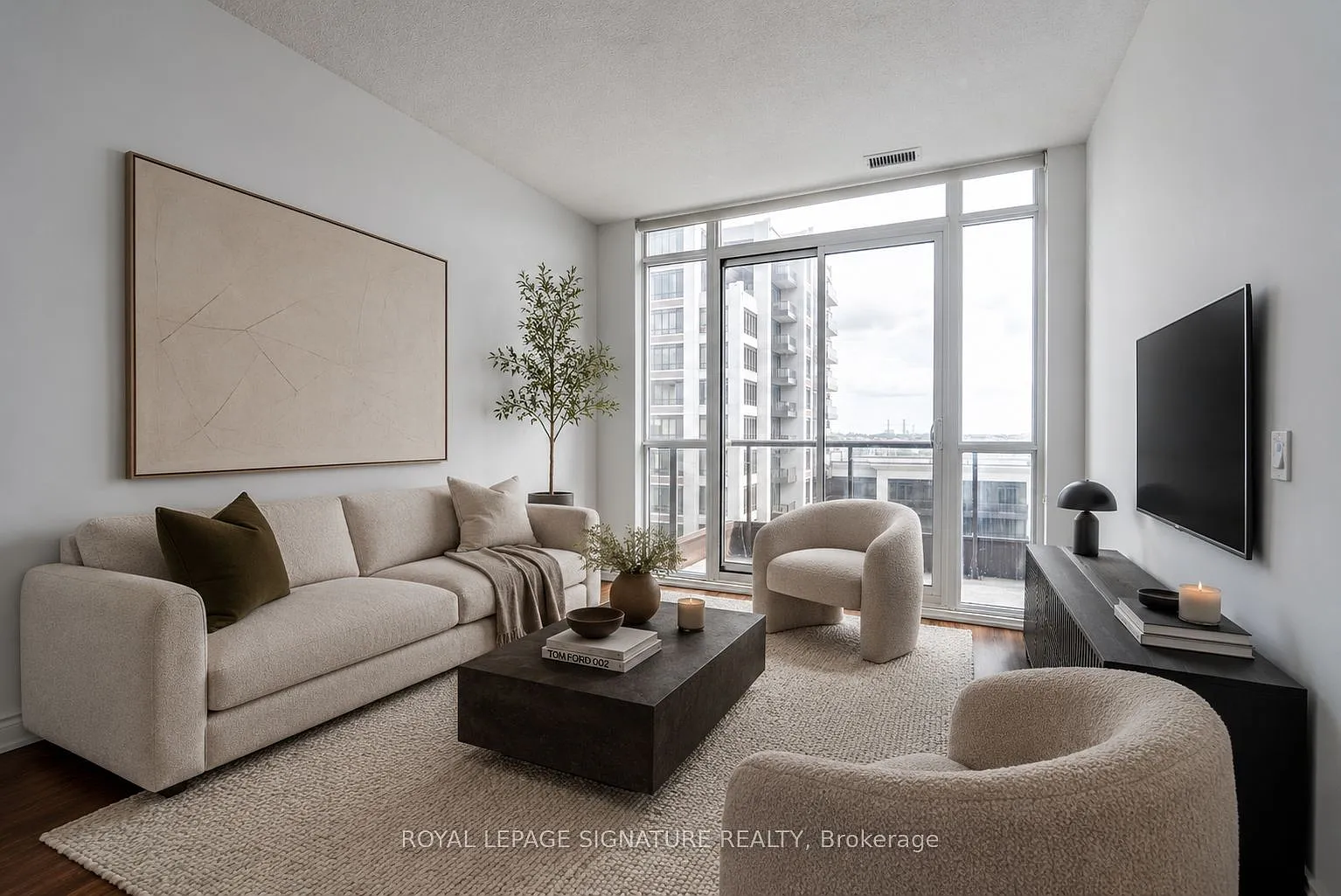3 bed, $3,200 — Photo 1