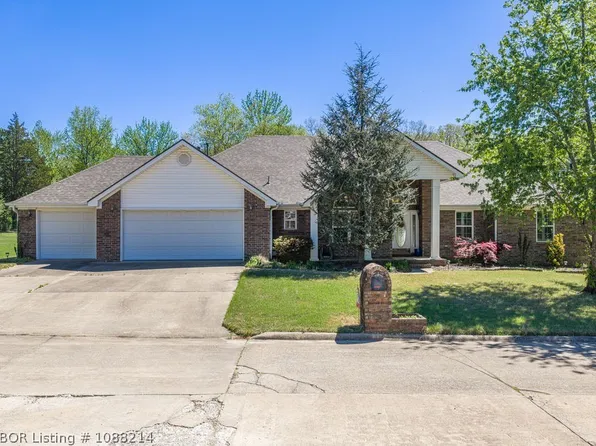 2926 Shady Brook Ln, Van Buren, AR 72956