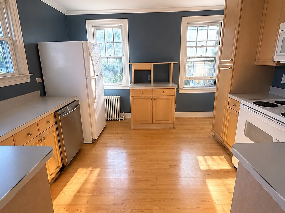 75 Lancaster Rd #2