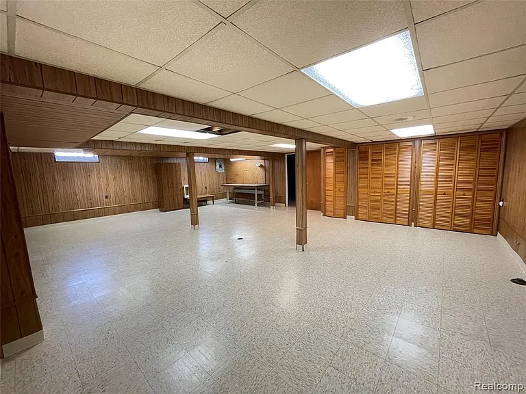 32827 Dover Ave — Photo 44