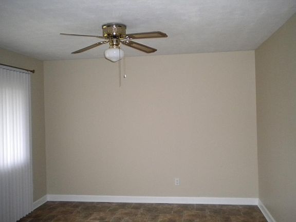 5th image of 803 Dogwood Dr