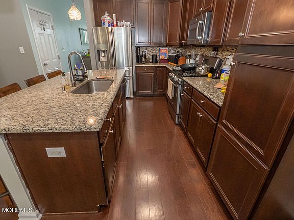 5th image of 3 Bauer Ln