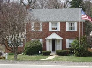 3712 W Run Rd, Homestead, PA 15120