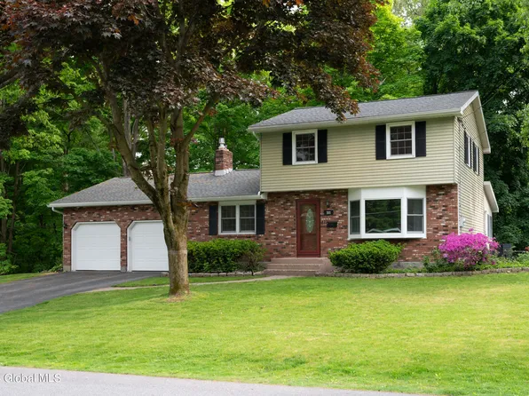 101 Oakwood Drive, Glenville, NY 12302