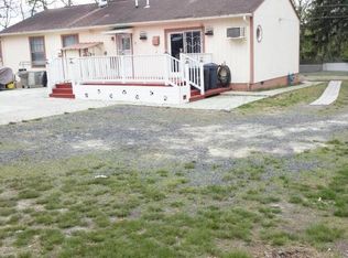 413 Shady Ln, Howell, NJ 07731