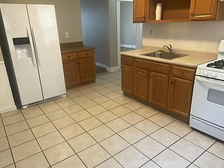 138 Dwight St #1 — Photo 8