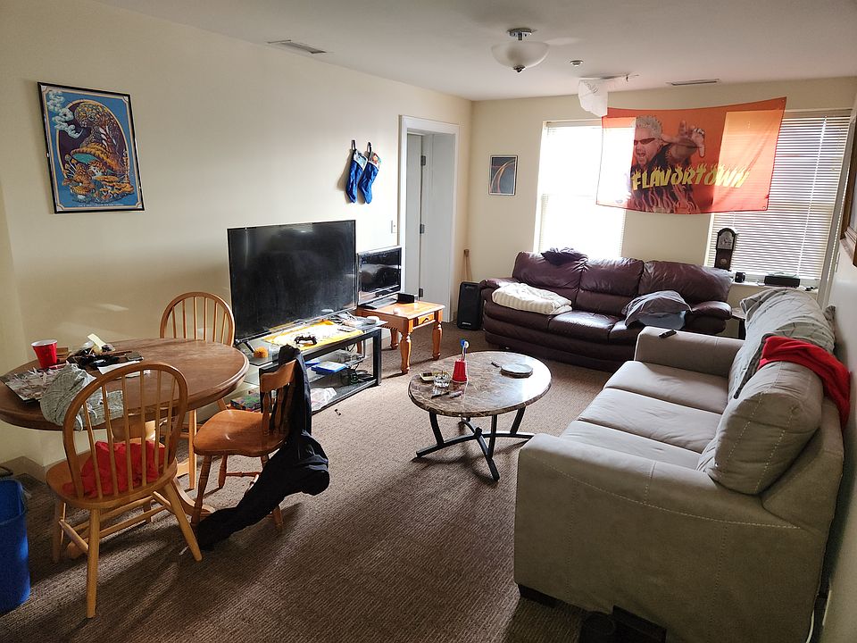 1st image of 11 Tompkins St APT 202