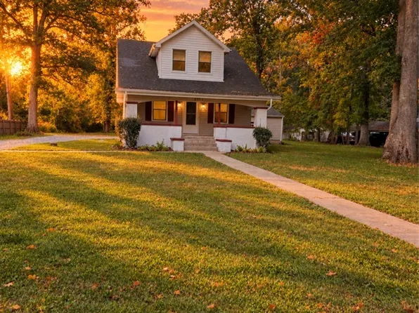 1210 Van Buskirk Rd, Anderson, IN 46011