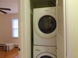 25 7th St #2R, Medford, MA 02155
