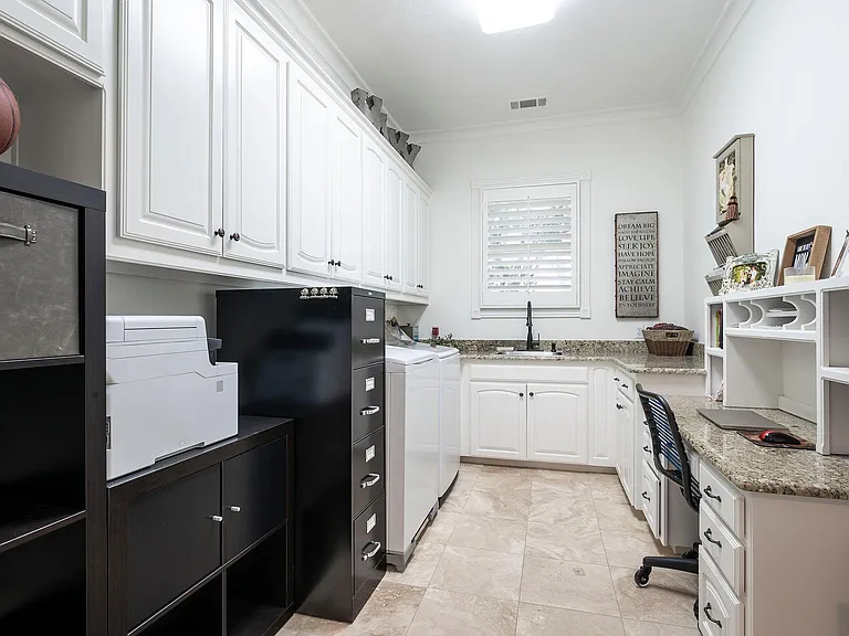 1824 Broken Bend Dr — Photo 30