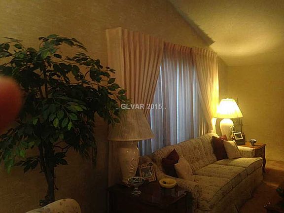 3rd image of 6301 Obannon Dr