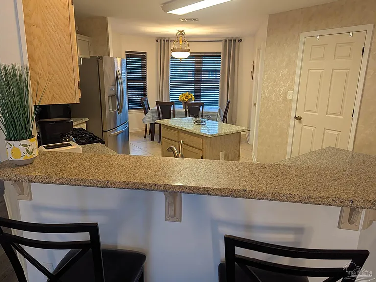 4009 Shorewood Dr — Photo 7