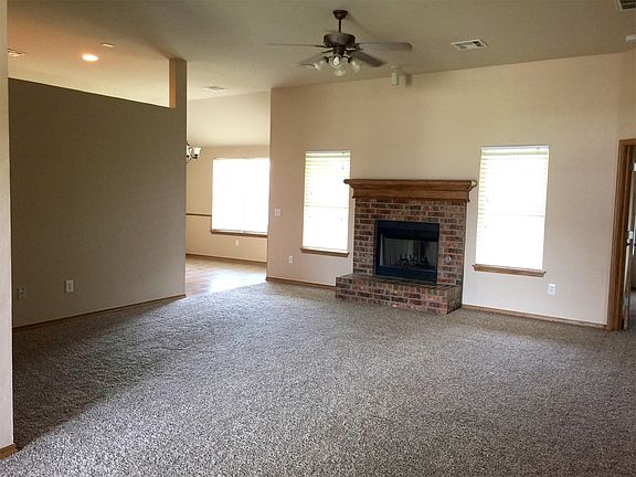 3rd image of 4205 Kensington Dr