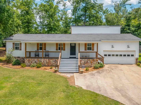 1600 Dogwood Ln, Piedmont, AL 36272