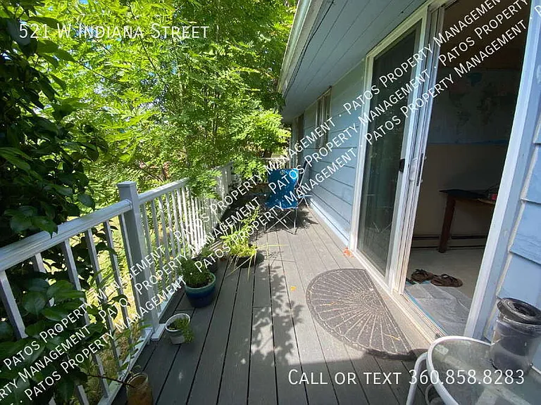 521 W Indiana St — Photo 15