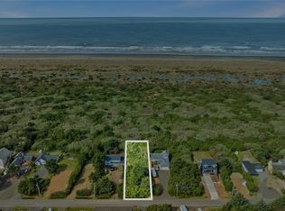 323 Sand Dune Ave NW, Ocean Shores, WA 98569