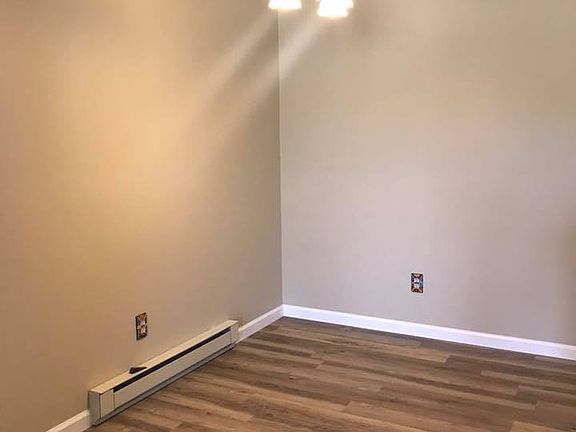 5th image of 35142 Greenwich Ave