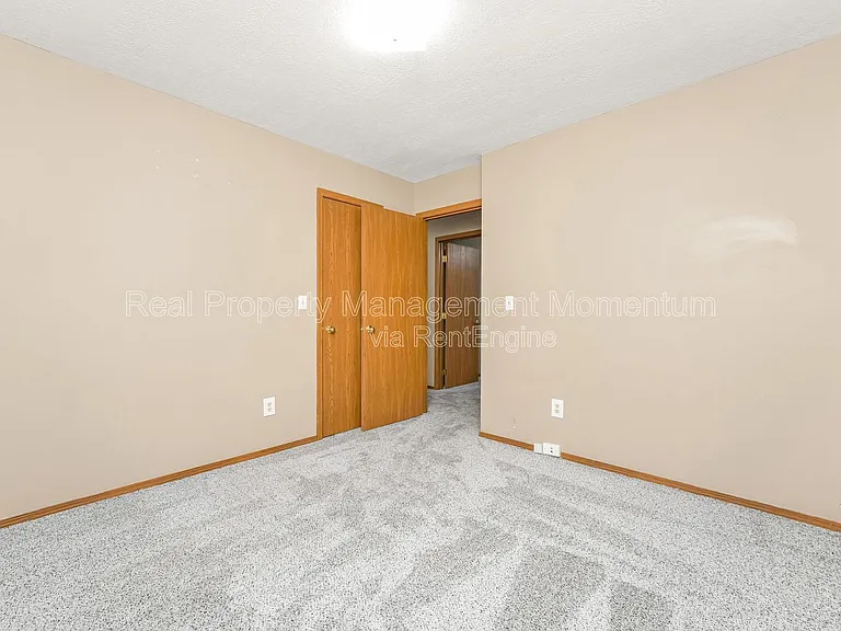 2671 N Cedar Ave — Photo 19