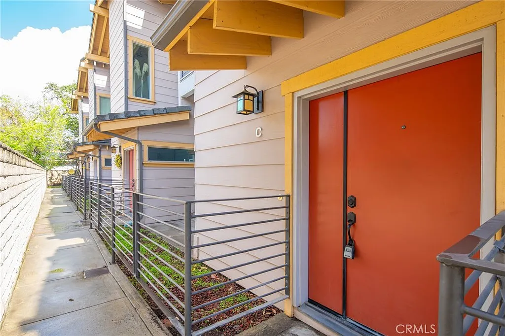 3 bed, 1500 sqft, $3,750 — Photo 3