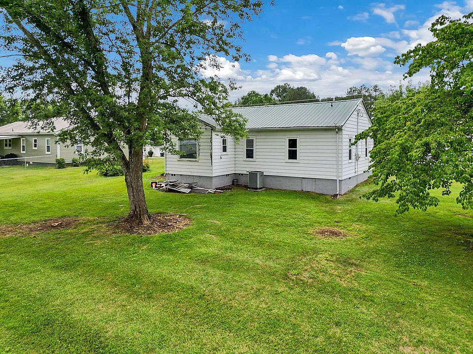 214 Reed Ave Greeneville TN Zillow