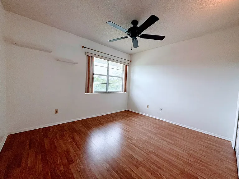 1845 Robalo Dr #1-205 — Photo 8
