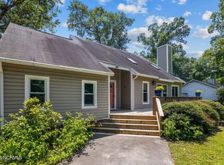 105 Crump Farm Rd, New Bern, NC 28562