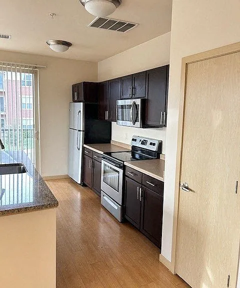The Vue at Pinnacle Park — Photo 64