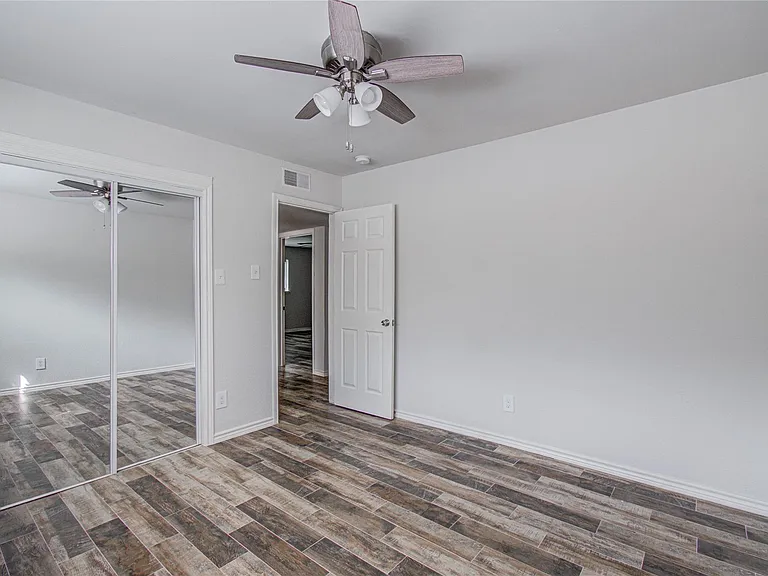 5507 Braesvalley Dr — Photo 16