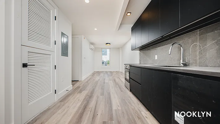 Rented by Nooklyn NYC LLC | media 77