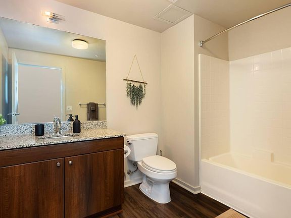 5th image of 708 10th Ave #325