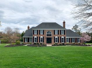 21 Autumn Dr, Newtown, PA 18940