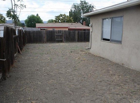 5th image of 960 Ventura Ave