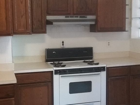 3rd image of 7356 S Eberhart Ave #2