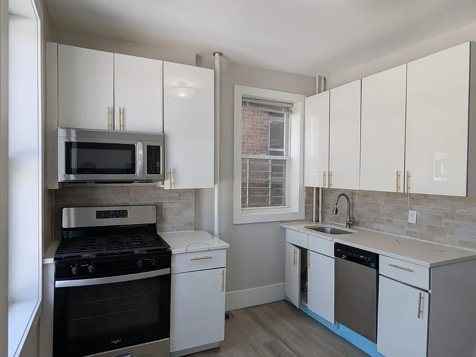 114 Stuyvesant Ave #6E
