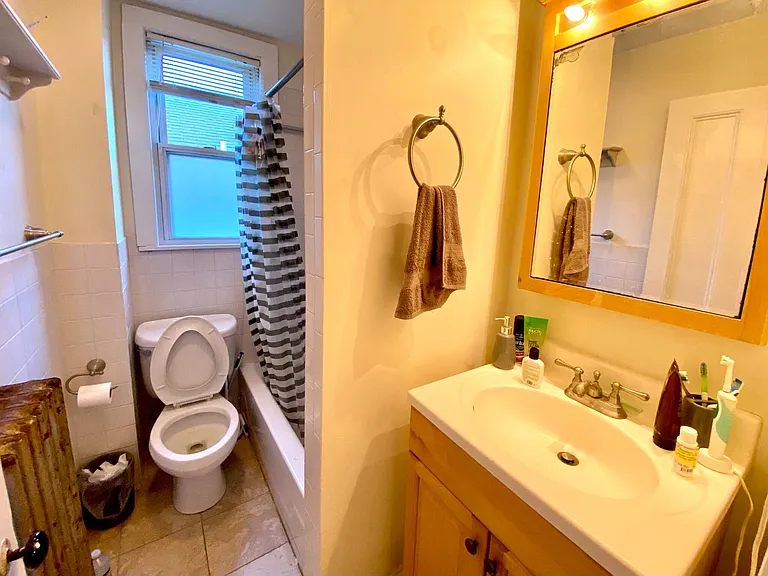 2 Oswald St #3C — Photo 18