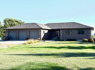 28887 Puckett St, Pierre, SD 57501