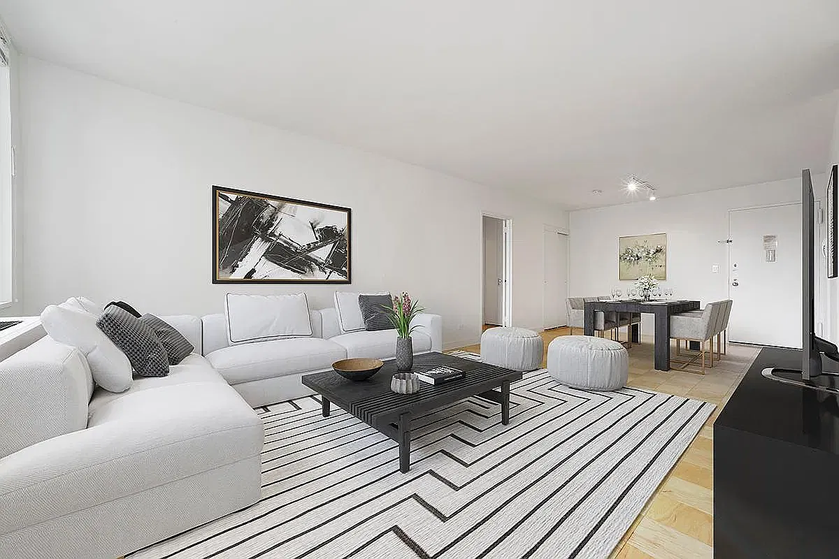300 East 75th Street — Photo 2