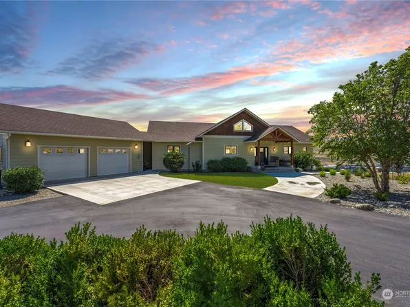 321 Parks Drive, Okanogan, WA 98840