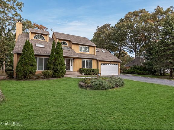 2nd image of 39 Fordham Dr