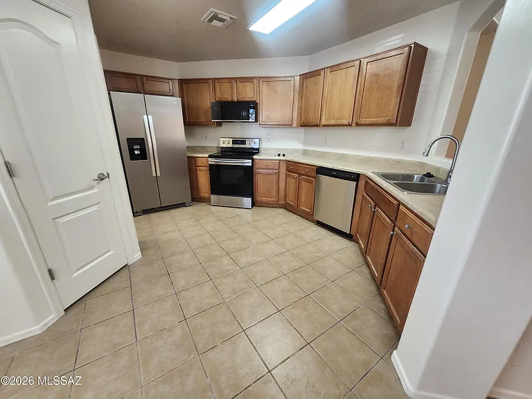 4123 E Coolbrooke Dr — Photo 10
