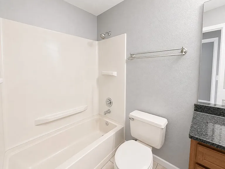 112 Reserve Cir #100 — Photo 11