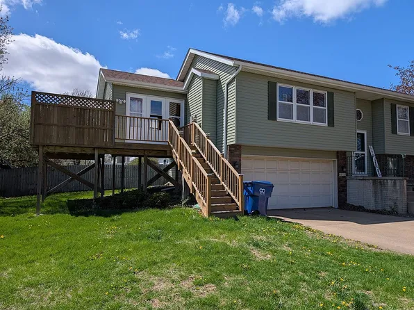 6010 N Hancock Ave, Davenport, IA 52806
