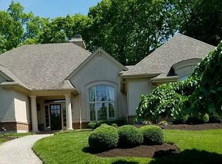 230 Dalfaber Ln, Springboro, OH 45066