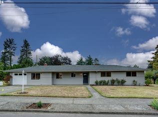 12735 NE Morris Ct, Portland, OR 97230