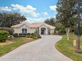 9090 Alexandria Dr, Weeki Wachee, FL 34613