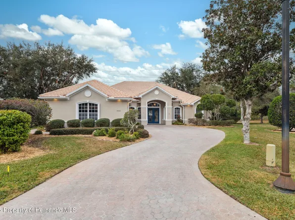 9090 Alexandria Dr, Weeki Wachee, FL 34613