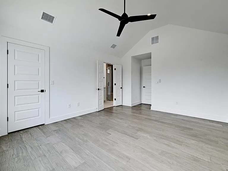2308 Maxwell Ln #1 — Photo 12