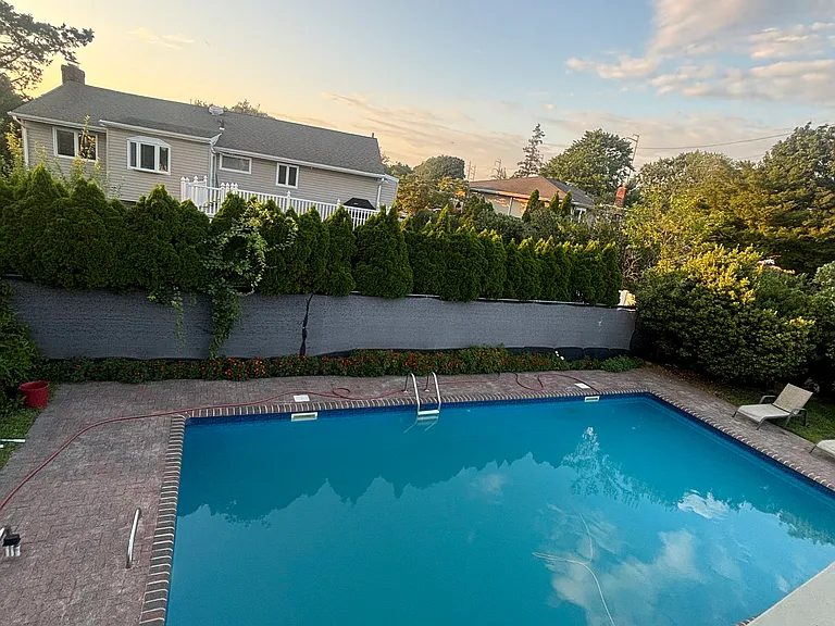 Hilton Ct — Photo 25