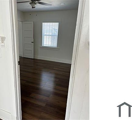 4th image of 336 E 118th Pl