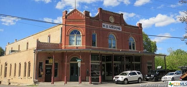 2nd image of 1229 Havens Cross